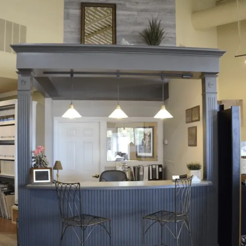 Highly rated flooring shop serving the Carol Stream, IL area