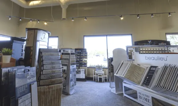 Flooring shop serving the Wheaton, IL area