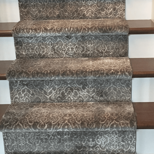 Carpet on stairs in Glen Ellyn, IL from Superb Carpets, Inc.