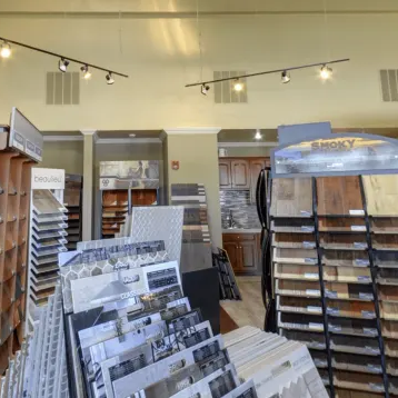 Flooring shop serving the Schaumburg, IL area